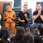 Tarian Sultra Semarakkan HUT RI di Istana Negara pada Sesi Penurunan Bendera