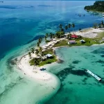 Pantai Tanpa Ombak di Desa Wantopi Pantai Tanpa Ombak di Desa Wantopi