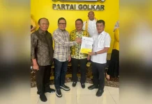 Golkar Berikan Format B1KWK ke Paslon Ikbar-Abu Haera untuk Maju di Pilkada Konut 2024 Golkar Berikan Format B1KWK ke Paslon Ikbar-Abu Haera untuk Maju di Pilkada Konut 2024