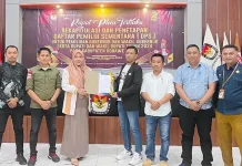 KPU Konut Telah Tetapkan Rekapitulasi Daftar Pemilih Sementara Sebanyak 54.042 KPU Konut Telah Tetapkan Rekapitulasi Daftar Pemilih Sementara Sebanyak 54.042