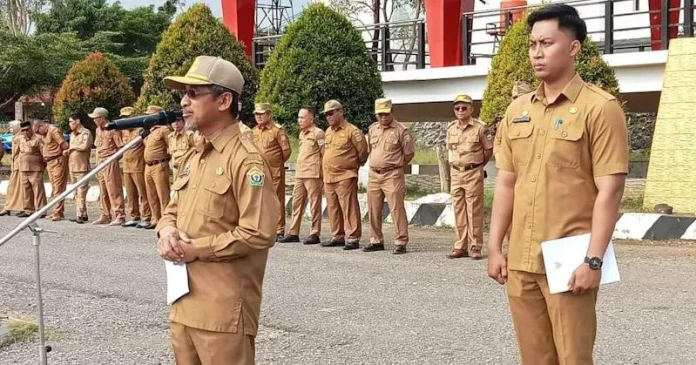Peetama Kali Pimpin Apel Pagi, Pjs Bupati Konut Tegaskan Profesionalitas dan Netralitas ASN