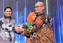 Pj Gubernur Sultra Andap Budhi Revianto Diapresiasi sebagai Tokoh Nasional di Bidang Pariwisata dan Budaya Pj Gubernur Sultra Andap Budhi Revianto Diapresiasi sebagai Tokoh Nasional di Bidang Pariwisata dan Budaya