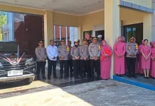 Kapolres Konut Serahkan Kendaraan Operasional kepada Bhayangkari Kapolres Konut Serahkan Kendaraan Operasional kepada Bhayangkari