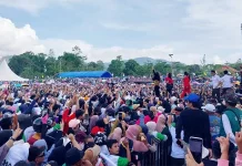 Pecah! Ribuan Pendukung Hadiri Kampanye Akbar Paslon Ikbar-Abu Haera Pecah! Ribuan Pendukung Hadiri Kampanye Akbar Paslon Ikbar-Abu Haera