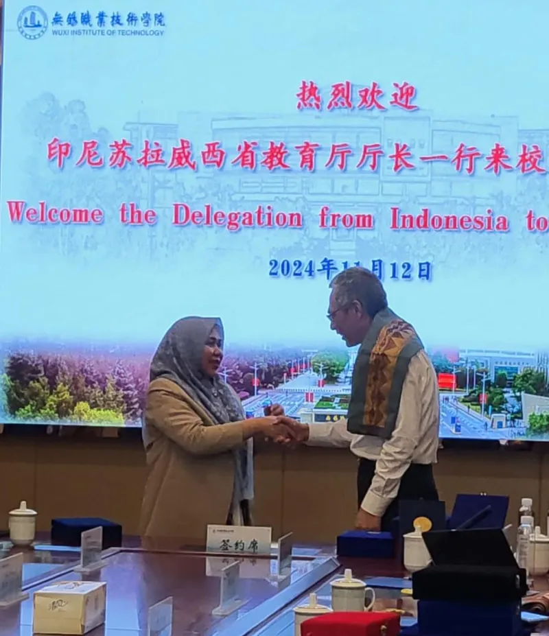 Tingkatkan Mutu Pendidikan, Rektor UMW Kendari Tandatangani Kerjasama dengan 3 Perguruan Tinggi di Cina