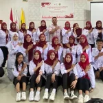 Lantik Pengurus KSR PMI UMW Kendari, Warek III Dorong Relawan Tingkatkan Aksi Sosial Lantik Pengurus KSR PMI UMW Kendari, Warek III Dorong Relawan Tingkatkan Aksi Sosial