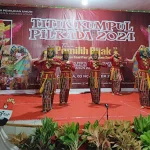 KPU Konut Kemas Sosialisasi Pilkada Lewat Pentas Seni dan Pertunjukan Teater Rakyat KPU Konut Kemas Sosialisasi Pilkada Lewat Pentas Seni dan Pertunjukan Teater Rakyat