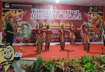 KPU Konut Kemas Sosialisasi Pilkada Lewat Pentas Seni dan Pertunjukan Teater Rakyat KPU Konut Kemas Sosialisasi Pilkada Lewat Pentas Seni dan Pertunjukan Teater Rakyat