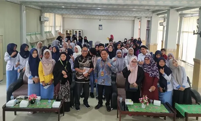 UMW Kendari Gelar Sosialisasi PKM untuk Meningkatkan Kreativitas Mahasiswa