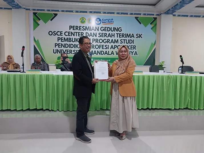 UMW Kendari Resmi Buka Program Profesi Apoteker Beserta Gedung OSCe