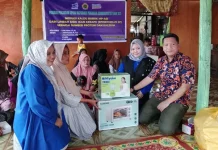 Prodi S1 Kewirausahaan UMW Kendari Gelar Pengabdian Kepada Masyarakat di Desa Mekar Prodi S1 Kewirausahaan UMW Kendari Gelar Pengabdian Kepada Masyarakat di Desa Mekar