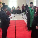 Dr. Ratna Umi Nurlila Terpilih Kembali Jadi Rektor UMW Kendari Periode 2025-2029 Dr. Ratna Umi Nurlila Terpilih Kembali Jadi Rektor UMW Kendari Periode 2025-2029