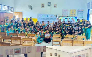 Poltekkes Kemenkes Kendari Kenalkan 8 Kebiasaan PHBS kepada Siswa di SDN 09 Lainea Poltekkes Kemenkes Kendari Kenalkan 8 Kebiasaan PHBS kepada Siswa di SDN 09 Lainea