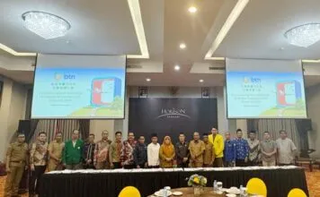 Ringankan Biaya Kuliah, UMW Kendari dan Pemkab Konsel Sepakati UKT Setara 2026 Ringankan Biaya Kuliah, UMW Kendari dan Pemkab Konsel Sepakati UKT Setara 2026