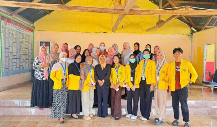 PSX_20260303_030802 KKN-T Kelompok 27 UMW Kendari Sukses Berdayakan Warga Desa Ulu Lakara