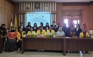 Fakultas Ilmu Sosial dan Bisnis UMW Kendari Sukses Gelar Yudisium ke IV Fakultas Ilmu Sosial dan Bisnis UMW Kendari Sukses Gelar Yudisium ke IV
