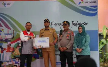 Pertamina Patra Niaga Gelar Pasar Murah, 1.000 Paket Sembako Disalurkan di Makassar Pertamina Patra Niaga Gelar Pasar Murah, 1.000 Paket Sembako Disalurkan di Makassar