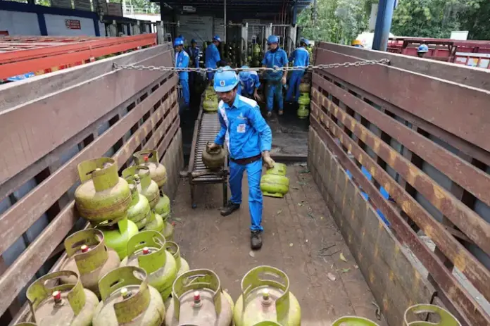 psx_20260525_181203 Jelang Iduladha, Pertamina Sulawesi Tambah Pasokan BBM dan LPG 3 Kg
