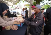 Pertamina Sulawesi Salurkan Daging Kurban untuk Warga dan Mitra Kerja Pertamina Sulawesi Salurkan Daging Kurban untuk Warga dan Mitra Kerja