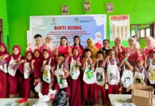 PWAT dan CSR ANTAM Konawe Utara Tebar Manfaat di Molawe, Siswa SDN 7 Terima Bantuan Pendidikan PWAT dan CSR ANTAM Konawe Utara Tebar Manfaat di Molawe, Siswa SDN 7 Terima Bantuan Pendidikan