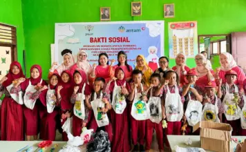 PWAT dan CSR ANTAM Konawe Utara Tebar Manfaat di Molawe, Siswa SDN 7 Terima Bantuan Pendidikan PWAT dan CSR ANTAM Konawe Utara Tebar Manfaat di Molawe, Siswa SDN 7 Terima Bantuan Pendidikan