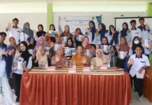 Mahasiswa D3 Sanitasi UMW Kendari Bawa Inovasi Sanitasi Tepat Guna ke Kelurahan Nambo Mahasiswa D3 Sanitasi UMW Kendari Bawa Inovasi Sanitasi Tepat Guna ke Kelurahan Nambo
