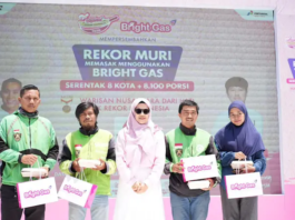 Pertamina Cetak Rekor MURI Lewat Aksi Memasak Serentak di 8 Kota Pertamina Cetak Rekor MURI Lewat Aksi Memasak Serentak di 8 Kota