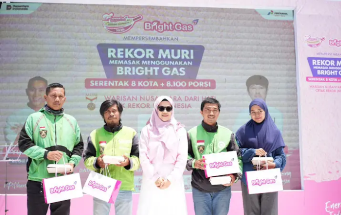psx_20260907_132019 Pertamina Cetak Rekor MURI Lewat Aksi Memasak Serentak di 8 Kota