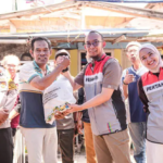 Pertamina Salurkan 2.000 Paket Sembako untuk Warga Prasejahtera di Sulawesi Pertamina Salurkan 2.000 Paket Sembako untuk Warga Prasejahtera di Sulawesi